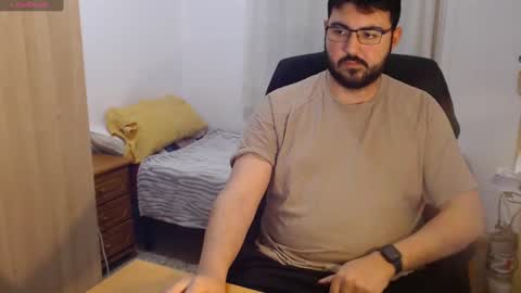 Snapshot of gsendra chatting on March 6, 11:25 am gsendra online show from March 6, 11:25 am