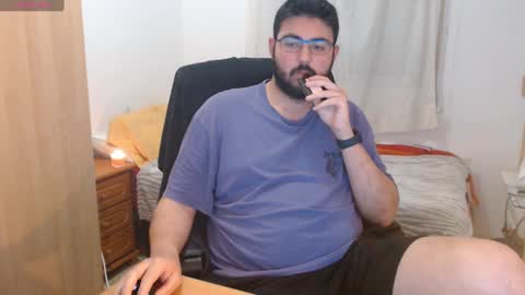 Snapshot of gsendra chatting on March 12, 10:28 pm gsendra online show from March 12, 10:28 pm