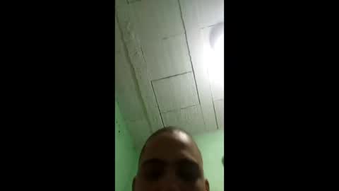 Snapshot of gu106990 chatting on May 17, 5:53 pm gu106990 online show from May 17, 5:53 pm