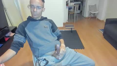 Snapshot of guachin_new chatting on September 10, 3:39 am guachin_new online show from September 10, 3:39 am