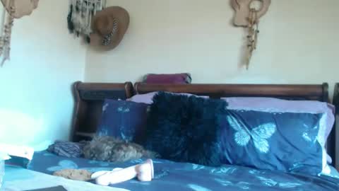 Snapshot of gucci_bx chatting on January 7, 9:23 am gucci-bx online show from January 7, 9:23 am