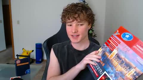 Snapshot of gucciboi4 chatting on April 26, 3:53 pm gucciboi4 online show from April 26, 3:53 pm