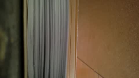 guest_3591 online show from April 15, 7:58 pm