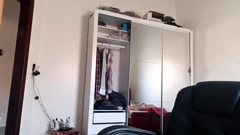 Snapshot of guguzinhox chatting on February 27, 11:41 am guguzinhox online show from February 27, 11:41 am