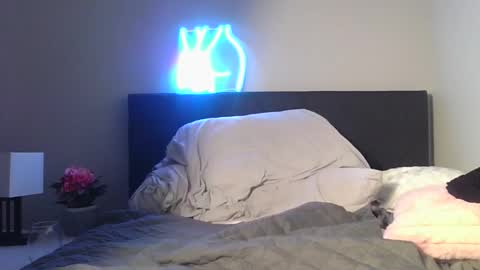 Snapshot of guilianamae chatting on June 3, 1:52 am Guiliana Mae online show from June 3, 1:52 am