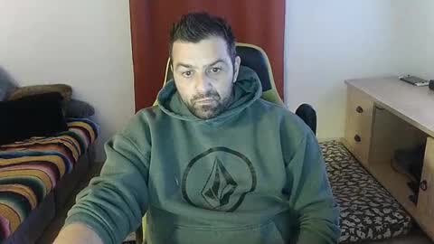 guillaume666286050 online show from September 20, 12:22 am