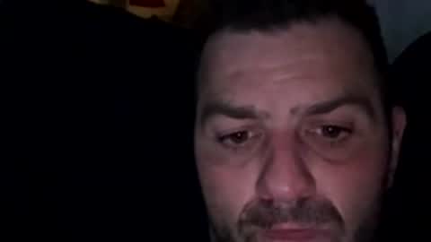 Snapshot of guillaume666286050 chatting on April 27, 4:54 am guillaume666286050 online show from April 27, 4:54 am