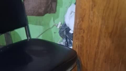 Snapshot of guillermo723 chatting on January 9, 4:08 am guillermo723 online show from January 9, 4:08 am