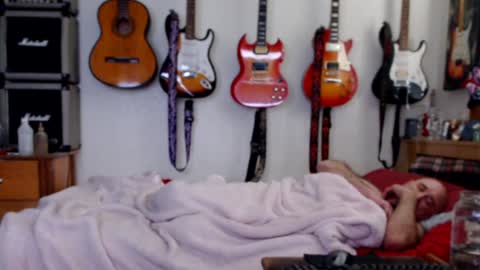 Snapshot of guitarsexgod chatting on January 26, 6:37 pm Mario online show from January 26, 6:37 pm