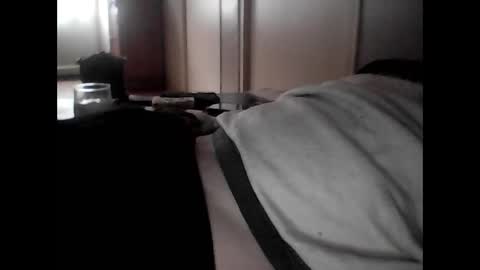 Snapshot of guizmeau72 chatting on February 10, 2:48 pm guizmeau72 online show from February 10, 2:48 pm