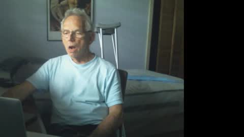 Snapshot of gulfcoast1952 chatting on March 8, 3:05 pm Roy online show from March 8, 3:05 pm