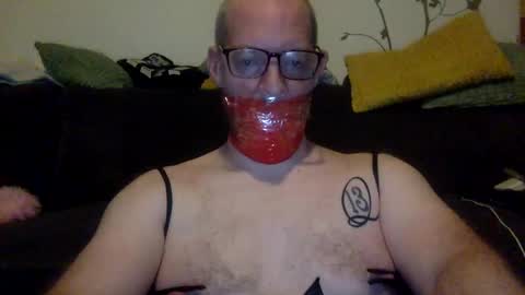 Snapshot of gummicasual chatting on February 15, 5:07 pm gummicasual online show from February 15, 5:07 pm