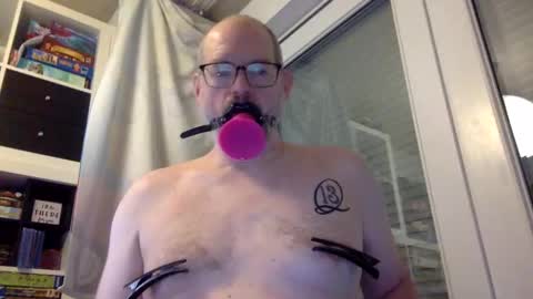 Snapshot of gummicasual chatting on February 17, 10:40 am gummicasual online show from February 17, 10:40 am