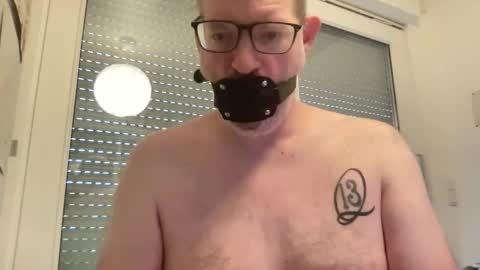 Snapshot of gummicasual chatting on January 15, 8:52 am gummicasual online show from January 15, 8:52 am