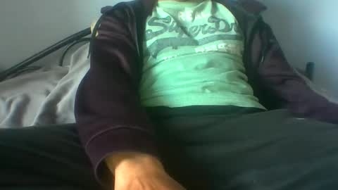 Snapshot of gunishment chatting on October 30, 2:40 pm gunishment online show from October 30, 2:40 pm