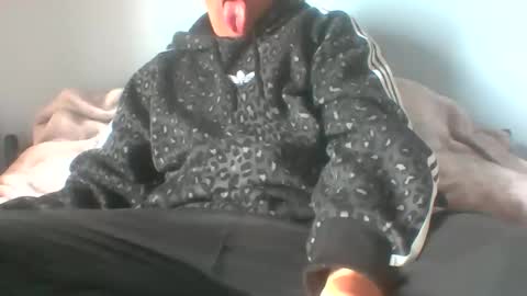 Snapshot of gunishment chatting on November 1, 1:57 pm gunishment online show from November 1, 1:57 pm