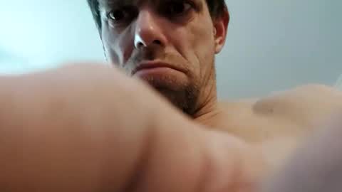 Snapshot of gunnarssonbenni33 chatting on April 18, 8:53 pm gunnarssonbenni33 online show from April 18, 8:53 pm
