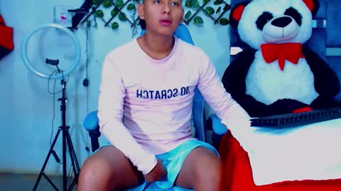 Snapshot of gurxxxt chatting on March 22, 1:25 pm Hakim online show from March 22, 1:25 pm