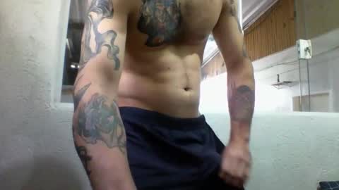 Snapshot of gustavyuri chatting on September 11, 11:21 am Gustav online show from September 11, 11:21 am