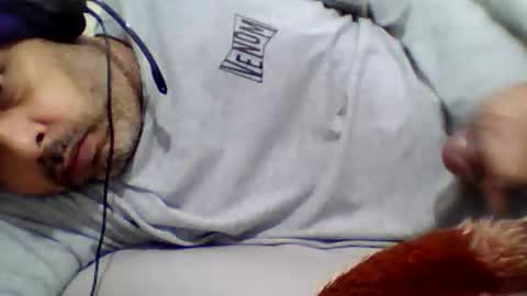 Snapshot of guty50 chatting on July 3, 1:45 am guty50 online show from July 3, 1:45 am