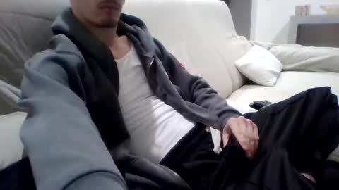 Flo online show from November 25, 3:34 pm