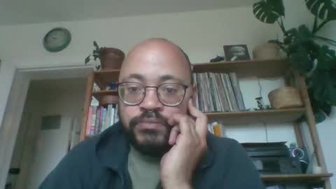 guy_wood15 online show from October 22, 7:41 am