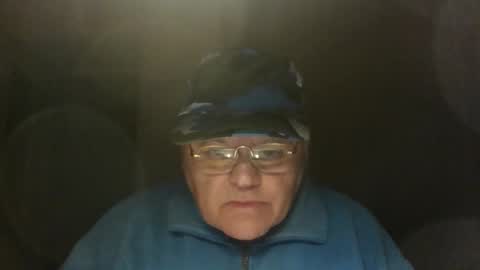 guyboy73 online show from September 27, 12:48 am