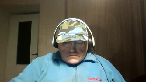 guyboy73 online show from October 11, 9:24 pm