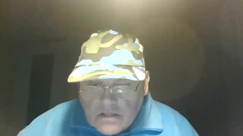 guyboy73 online show from October 18, 7:03 pm