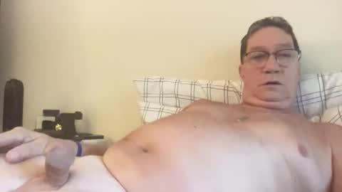 gwashere4u online show from October 12, 1:43 pm