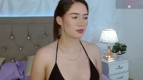 Gwen Drew online show from March 4, 12:55 pm