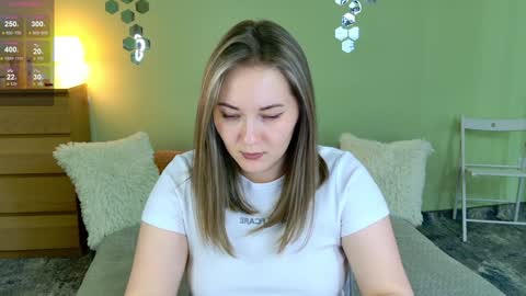 Snapshot of gwen_lady chatting on January 9, 4:06 pm Sweety Kitty online show from January 9, 4:06 pm