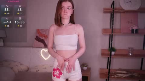 Snapshot of gwendatortoriello chatting on June 9, 11:00 am Hello everyone Im May online show from June 9, 11:00 am