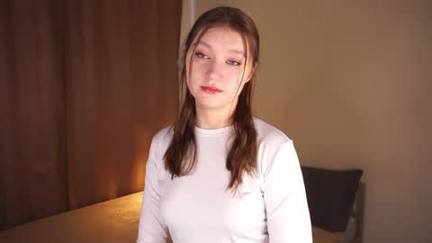 Molly online show from April 18, 5:22 am