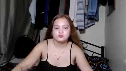 Snapshot of gwyneth2001 chatting on May 20, 8:09 am Im Gwyneth From Philippines pinkheart69 online show from May 20, 8:09 am