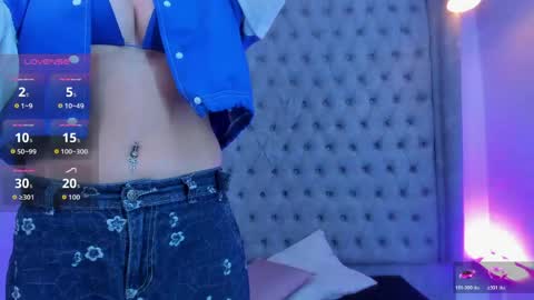 Snapshot of gyal_smith chatting on June 3, 3:31 am Gyal Smith online show from June 3, 3:31 am