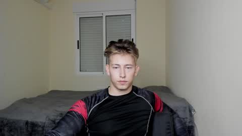 Oliver online show from December 15, 7:31 pm