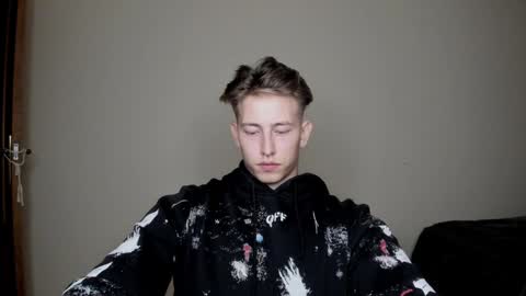 Oliver online show from January 8, 9:01 pm