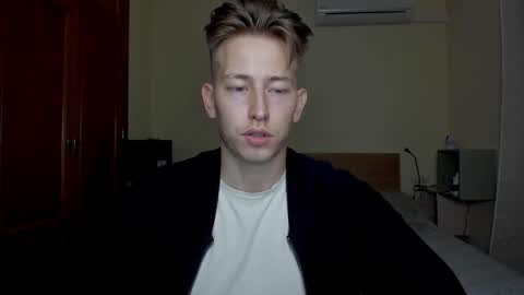 Oliver online show from March 2, 8:18 pm