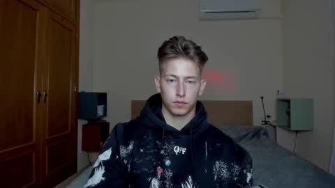 Oliver online show from March 5, 11:49 pm