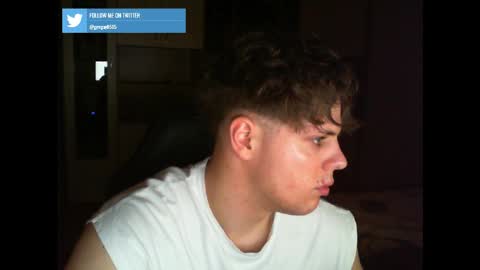 Snapshot of gymguy0505 chatting on December 20, 12:07 am gymguy0505 online show from December 20, 12:07 am