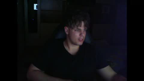 Snapshot of gymguy0505 chatting on December 21, 9:55 pm gymguy0505 online show from December 21, 9:55 pm