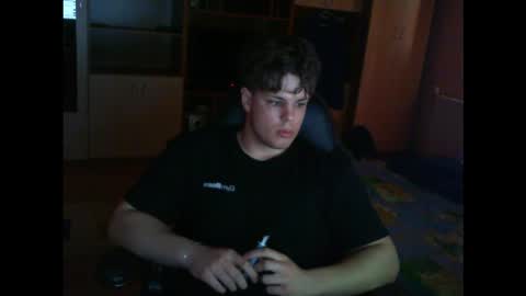 Snapshot of gymguy0505 chatting on March 15, 9:04 am gymguy0505 online show from March 15, 9:04 am