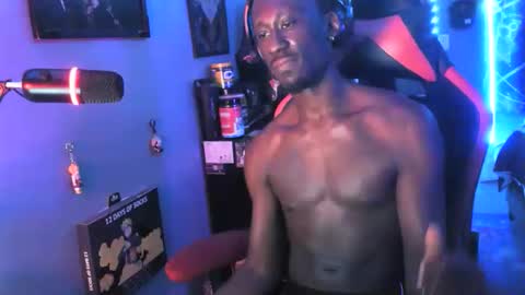 Gyptianchocolate online show from April 4, 11:46 pm