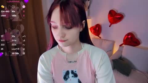 Snapshot of h0lyangel chatting on February 14, 7:10 pm Kelly Lilly online show from February 14, 7:10 pm