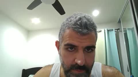 Snapshot of h0nest84 chatting on December 20, 2:51 am h0nest84 online show from December 20, 2:51 am