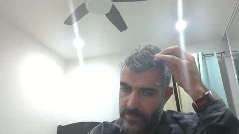 Snapshot of h0nest84 chatting on December 21, 6:42 am h0nest84 online show from December 21, 6:42 am