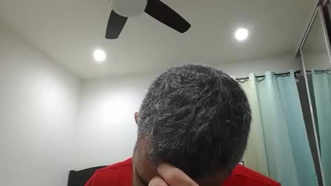 Snapshot of h0nest84 chatting on January 14, 6:41 am h0nest84 online show from January 14, 6:41 am