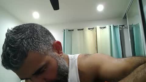 Snapshot of h0nest84 chatting on February 3, 2:53 am h0nest84 online show from February 3, 2:53 am