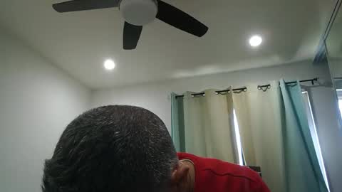 Snapshot of h0nest84 chatting on February 21, 6:09 pm h0nest84 online show from February 21, 6:09 pm